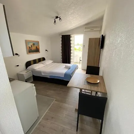 Apartman Kafadar, Okrug Gornji *