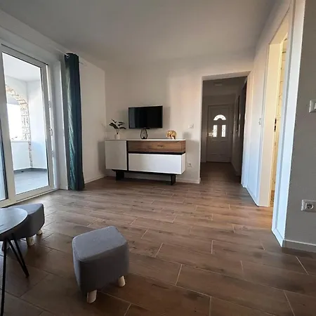 Kafadar, Okrug Gornji